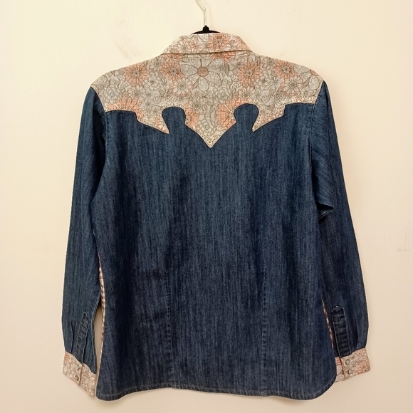 WRANGLER Women's Patchwork Denim Long Sleeve Top Sz M - Picture 2 of 6